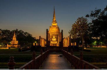 Naklejka premium Sunset in Sukhothai historical park, Thailand, UNESCO