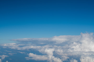 Fototapeta na wymiar blue sky scatter spread cloud background