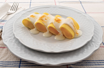 pasta paccheri besciamella e curcuma