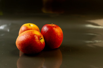 drei äpfel