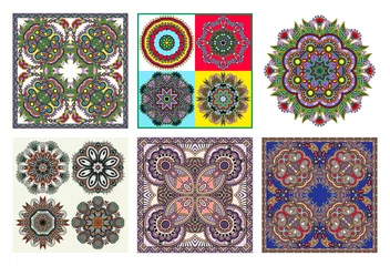 Fototapeten Set aus traditionellem Kalamkari-Ornamentik-Blumen-Paisley-Design © Kara-Kotsya
