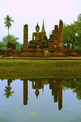 Fototapeta na wymiar Thaïlande Cécile Patry-Morel Wat Sa Si Sukhothaï