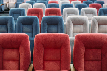 Obraz premium red and blue armchairs