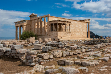 Fototapeta premium Grèce - Athènes - Acropole - Érechthéion - Caryatides