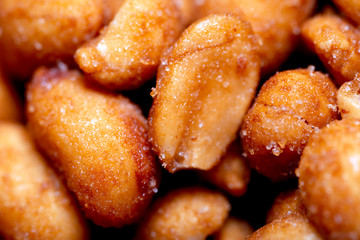 Macro Peanuts