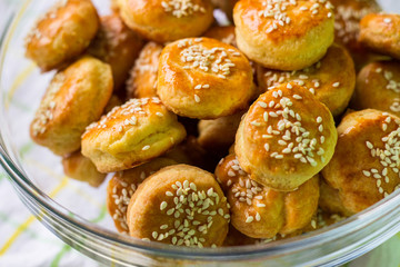 Golden Buttermilk Biscuits 