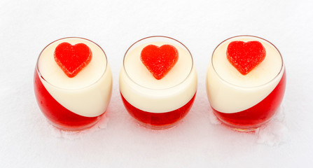 Winter dessert for Valentines Day - Pannna Cotta in snow