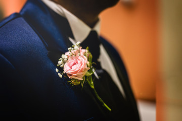 lapel photo for bride and groom.