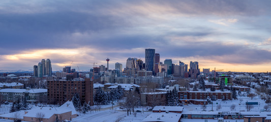 Fototapeta na wymiar Calgary's skyline on a cold winter evening. 