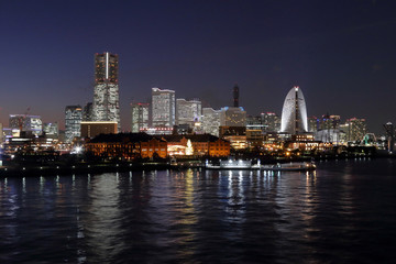 Fototapeta na wymiar 横浜港の夜景