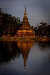 Fototapeta na wymiar Temple complex in Sukothai, Thailand.