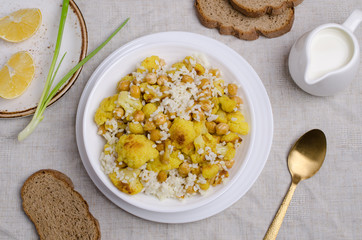 Roasted cauliflower with chickpeas