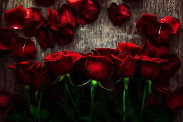 натюрморт букета красных роз 