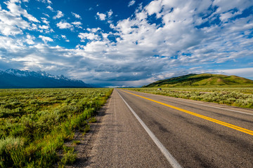 Fototapeta na wymiar Empty open highway in Wyoming