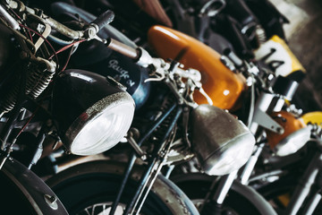 Phare de moto au look vintage
