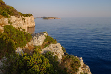 Wanderung an der Steilküste der Kornaten
