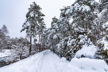 Winterspaziergang am Isar-Loisach-Kanal in Wolfratshausen