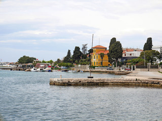 Mała zatoka w Zadarze