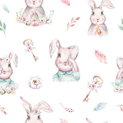 Dessin à la main des lapins de dessin animé à l& 39 aquarelle de Pâques avec des feuilles, des branches et des plumes. indigo Illustration de vacances de lapin aquarelle dans un style bohème vintage. carte de lapin.