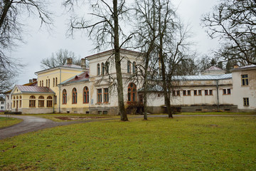 Obraz premium an old abandoned Homestead of navigator Litke in Simuna village in Estonia
