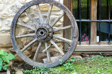 Rueda de carro vieja