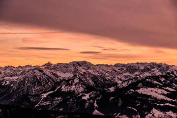 Allgäuer Alpen in der Dämmerung