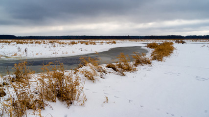 Zima w dolinie Górnej Narwi, Podlasie, Polska © podlaski49
