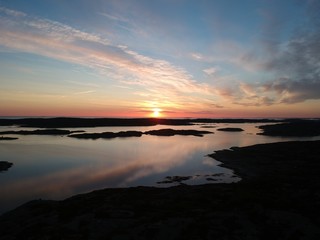 Fototapeta na wymiar Sunset ocean reflection 