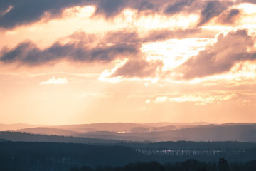 Fototapeta premium Winterlicher Sonnenuntergang auf der Alb