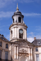 Fototapeta na wymiar horloge à Rennes