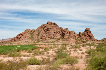 Fototapeta na wymiar Moutain view from Papago Park in Phoenix Arizona