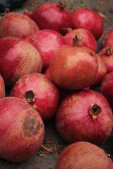 Fototapeta na wymiar fresh pomegranates on the market