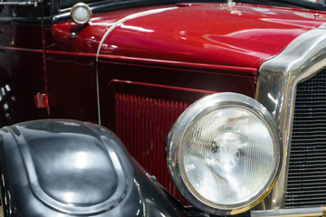 Obraz na płótnie Canvas detail of red retro car