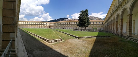 Certosa di Padula - Panoramica del Chiostro Grande