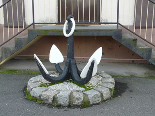 KOTWICA NA PROMENADZIE NAD ODRĄ W BYTOMIU ODRZAŃSKIM POLSKA © JAN