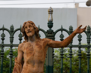 statue of jesus
