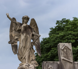 statue of an angel