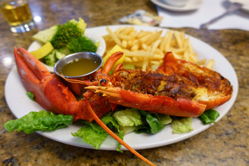 Lobster with potatoe chips