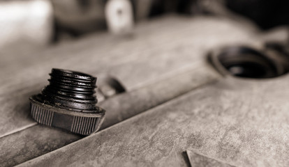 Changing the oil in the car box in the workshop