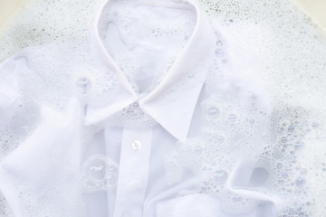 Soak  cloth before washing, white shirt