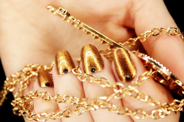 New Year's manicure, Christmas nail color, golden diamond key