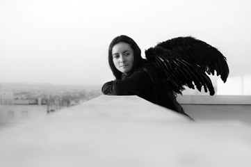 Angel alas negras