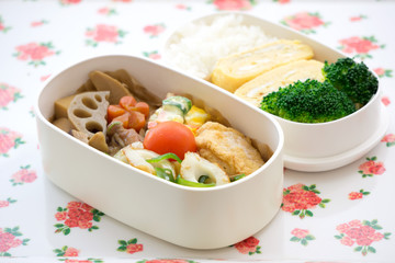 お弁当 Japanese islunch box