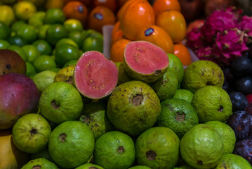 FRUTAS TROPICAIS BRASILEIRAS