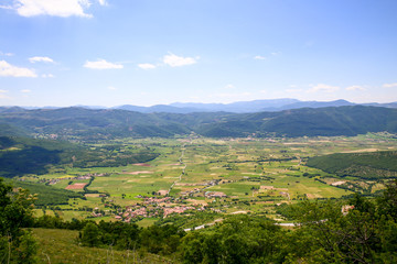 Fototapeta na wymiar norcia plateau, umbria, Italy