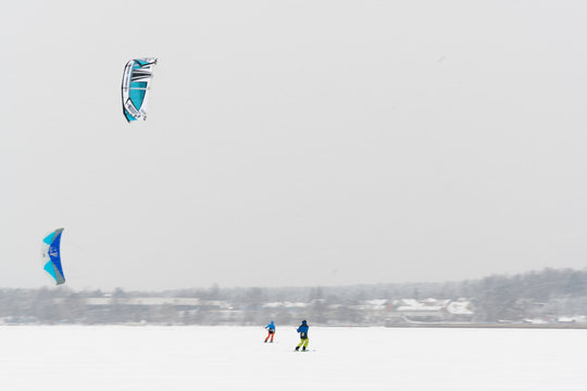 Snowkiting
