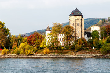 Rheinromantik - Malerische Landschaften am Rheinufer – Oberlahnstein nahe Koblenz  