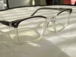 Eyeglasses with SImple Design