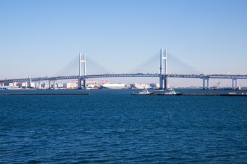 大さん橋から横浜ベイブリッジ