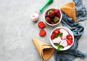 Strawberry ice cream